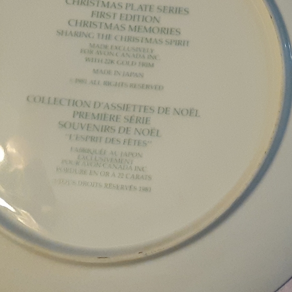 Collector's plates - Picture 1 of 2